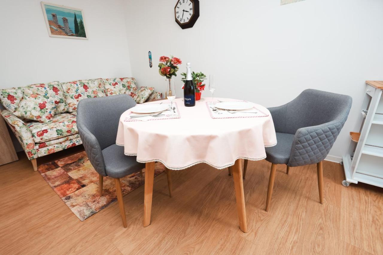 Apartmani Nad Voltun คาสตาฟ ภายนอก รูปภาพ