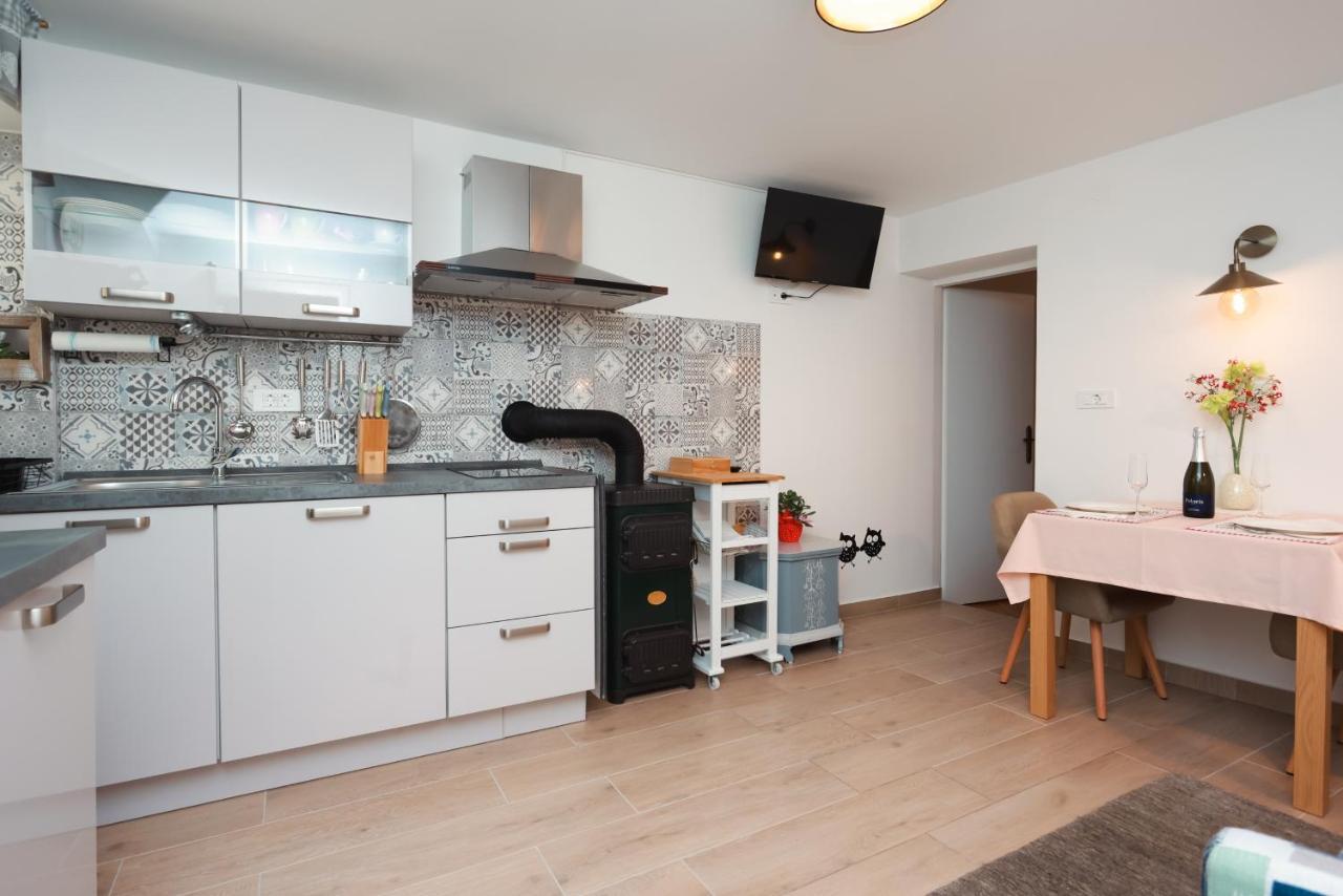 Apartmani Nad Voltun คาสตาฟ ภายนอก รูปภาพ